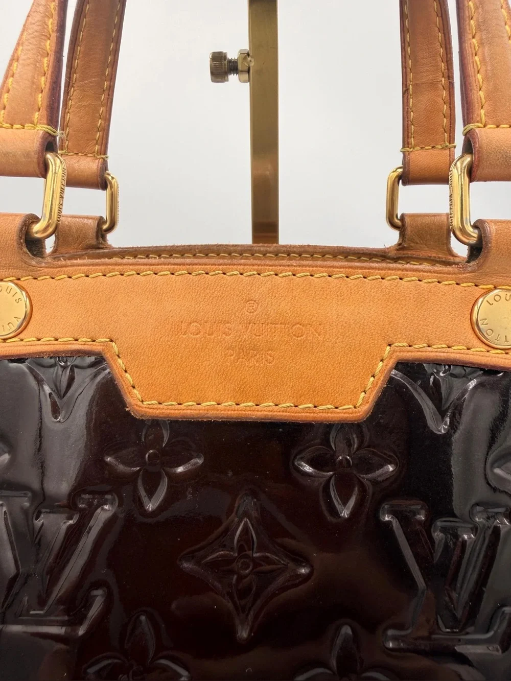 LV Brea MM — Amarante Monogram Vernis